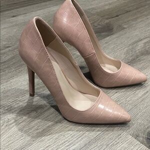 Qupid Blush Croc-Patterned Heels